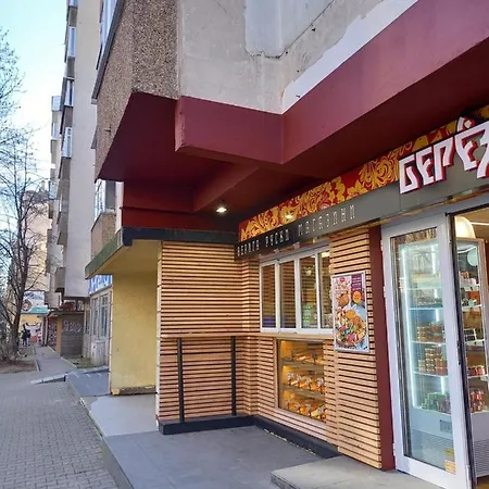 Top Center Private Space